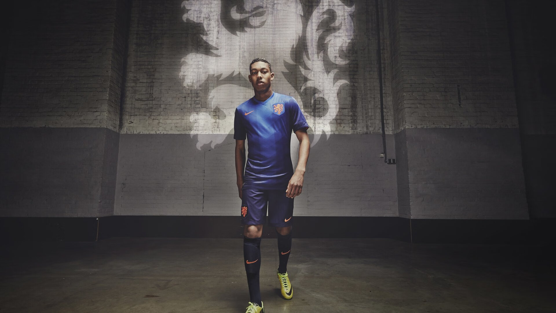 德甲青训营吸引大量年轻才俊加盟,德甲青训体系